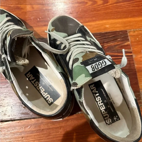 Golden Goose Camouflage Sneakers with Black Trim - Picture 4 of 5